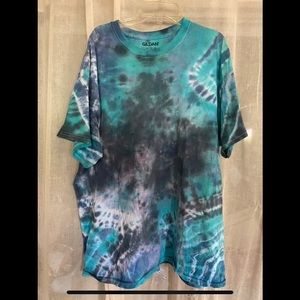 GENTLY USED! CUSTOM DYED! TIE DYE GEODE T-SHIRT